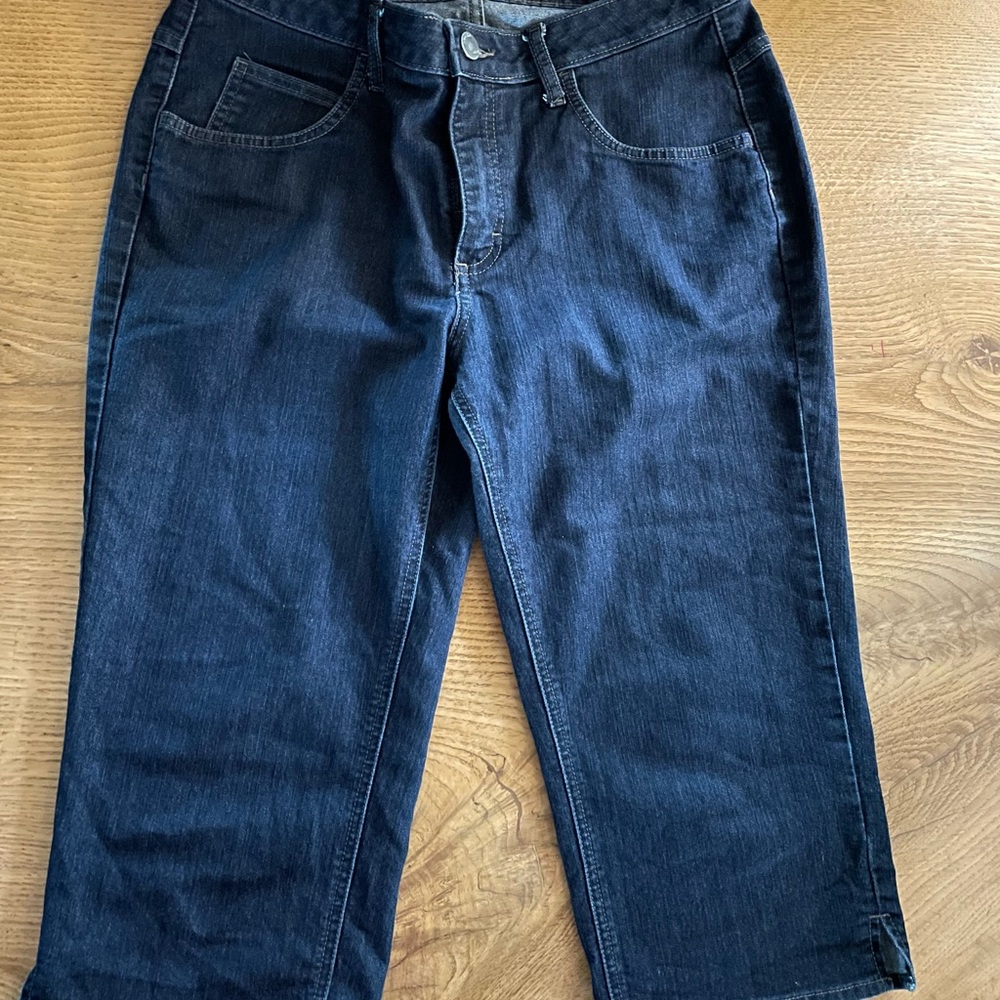 Lee Rider mid rise Capri length jeans sz 12